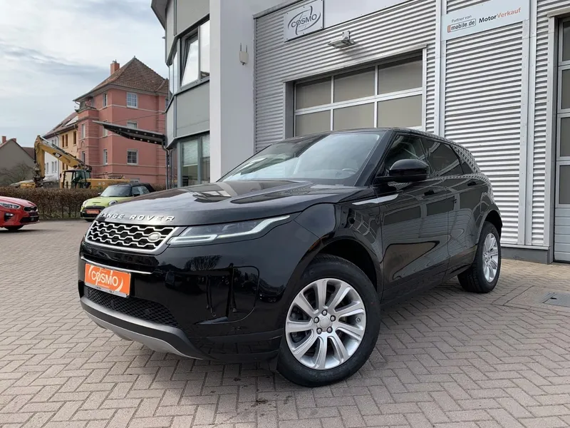 Городской шик с внедорожным прошлым: Обзор Range Rover Evoque S