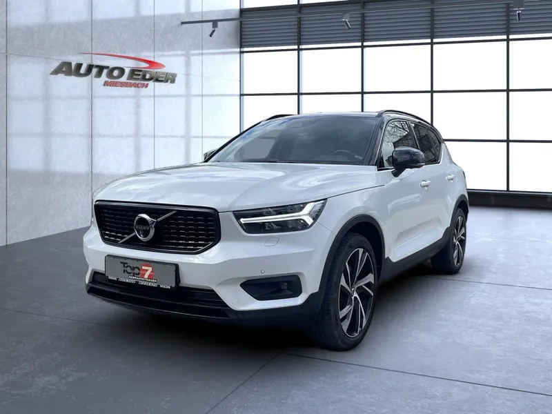 Безопасный швед с «историей»: Разбор Volvo XC40 R-Design AWD